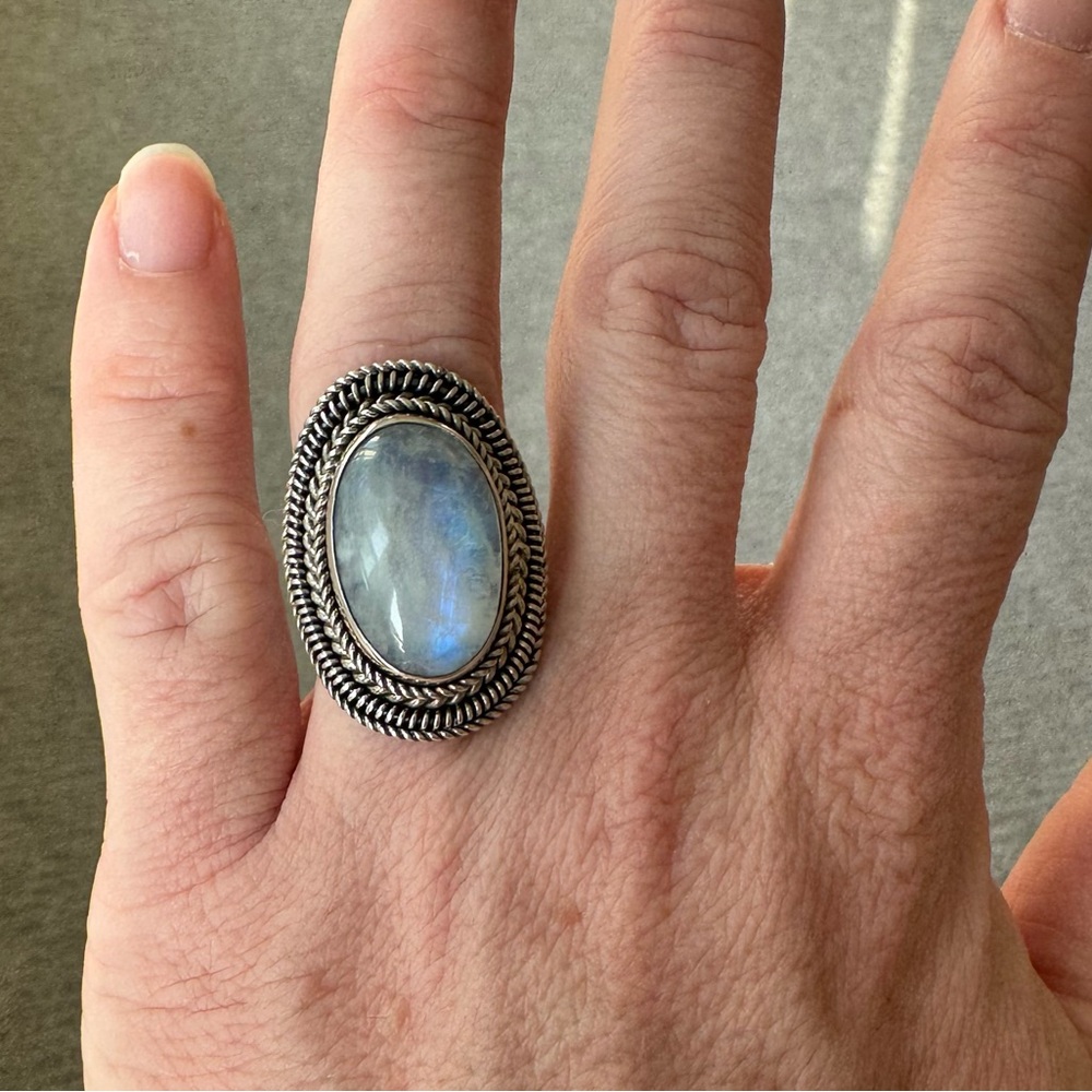 Large Moonstone Shield Ring - Picture 11 of 13